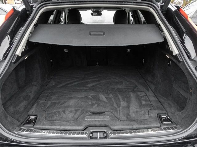 Volvo V90 AWD Core T6 Twin Engine