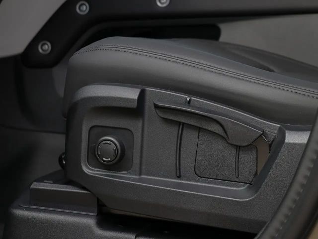 Land Rover Defender 110 AWD D200 S