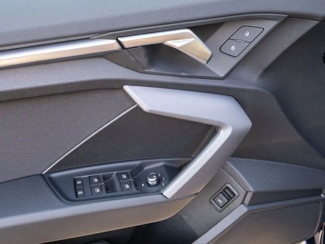 Audi A3 30 TFSI S-Tronic Sedan