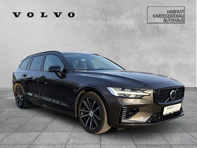 Volvo V60 AWD Dark Hybrid Plus