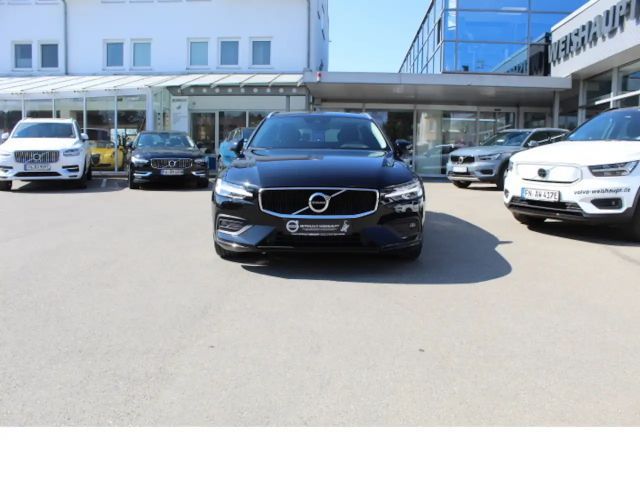 Volvo V60 Momentum