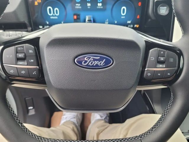 Ford Puma EcoBoost Titanium