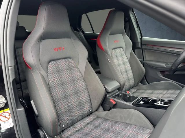 Volkswagen Golf Business DSG GTI