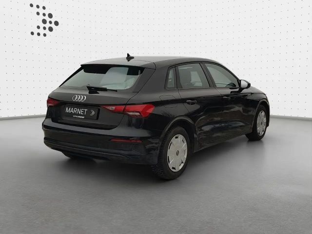 Audi A3 30 TFSI Sedan