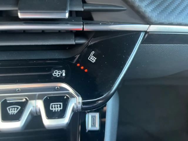 Peugeot 2008 PureTech Style