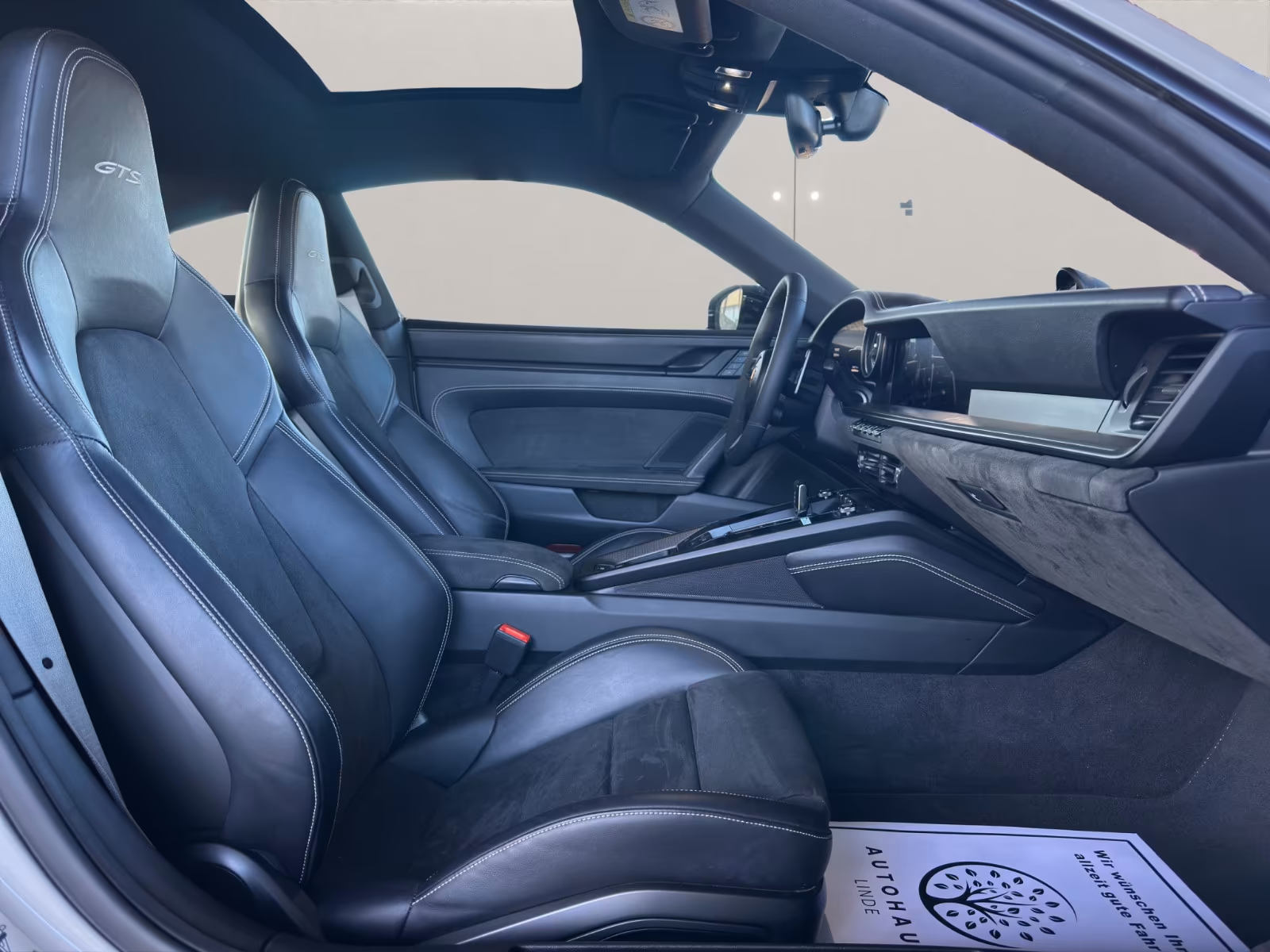 Porsche 911 992 Carrera GTS