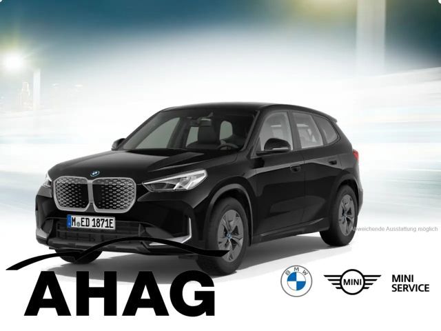 BMW iX1 xDrive30