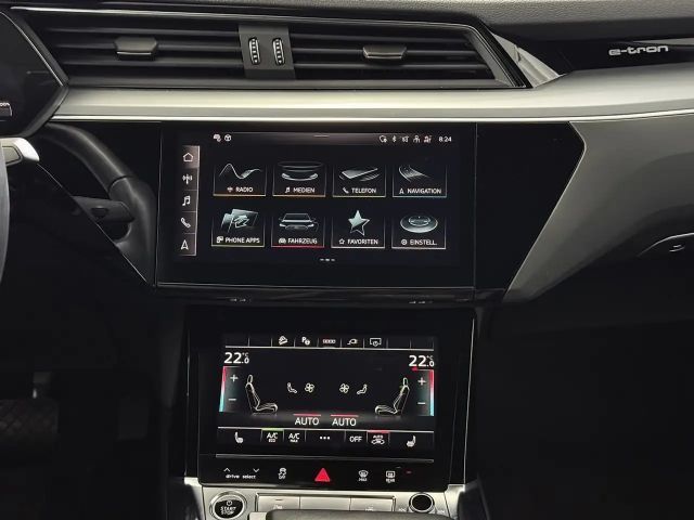 Audi Q8 e-tron 50 Business Quattro