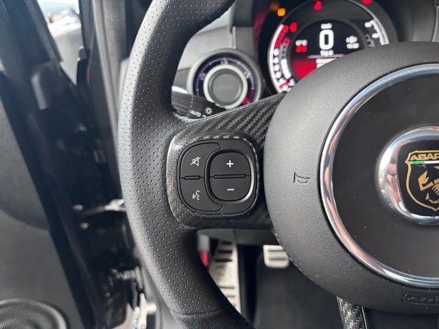 Abarth 695 70th Anniversario