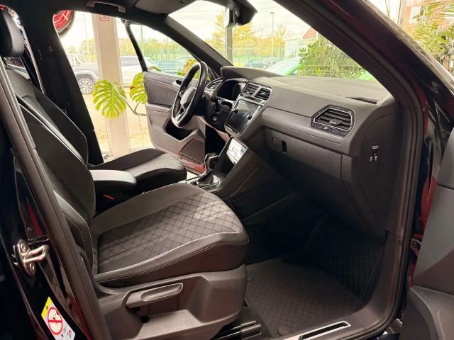 Volkswagen Tiguan 4Motion R-Line