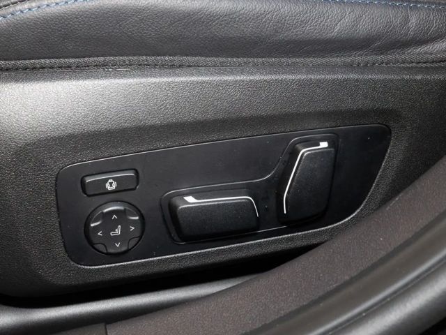 BMW 330 330i M-Sport Sedan