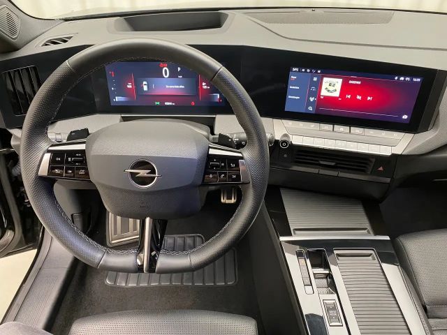 Opel Astra Sports Tourer Ultimate