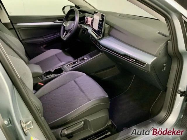 Volkswagen Golf 1.5 eTSI DSG