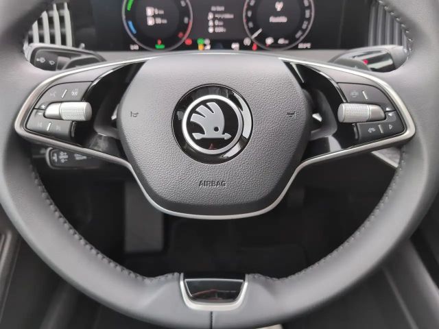 Skoda Superb Selection iV