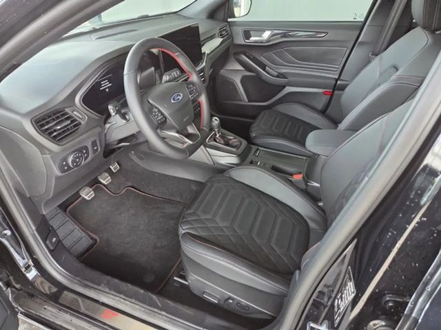 Ford Focus ST Line Wagon