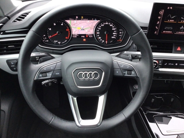 Audi A4 30 TDI Avant S-Line S-Tronic