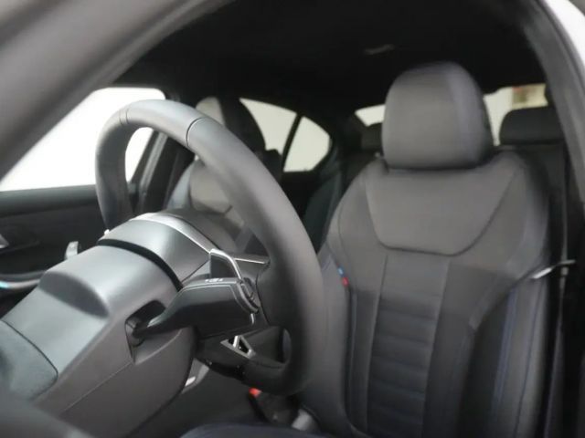 BMW 330 330e Sedan xDrive