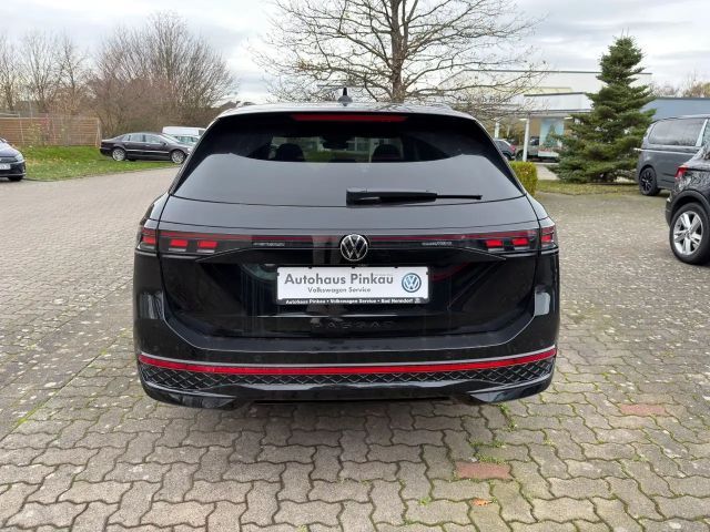 Volkswagen Passat 2.0 TDI R-Line Variant