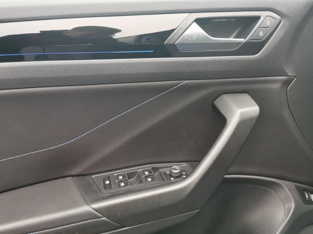 Volkswagen T-Roc 2.0 TSI IQ.Drive