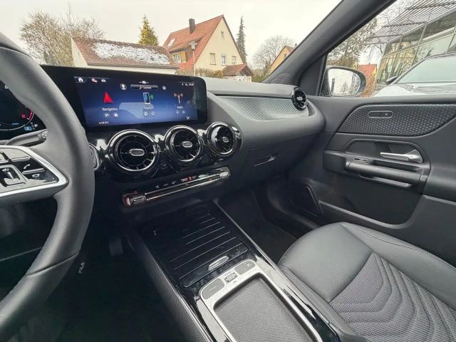 Mercedes-Benz B 180 EntryAdvance AHK Kamera WinterP+M&S16" LED