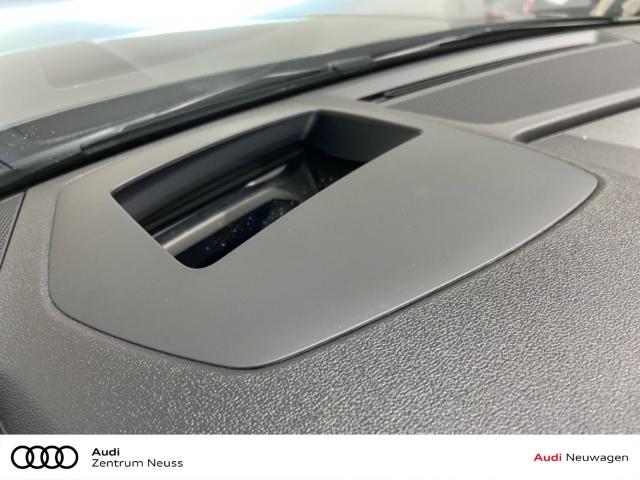 Audi RS3 Quattro S-Tronic Sedan