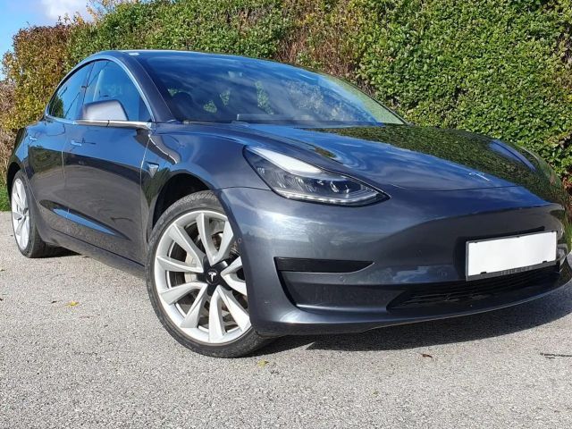 Tesla Model 3 RWD Standard Range