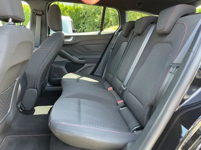 Ford Focus EcoBoost ST Line Wagon