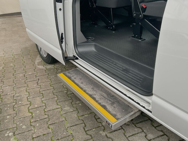 Volkswagen Caravelle 2.0 TDI DSG Lang T6