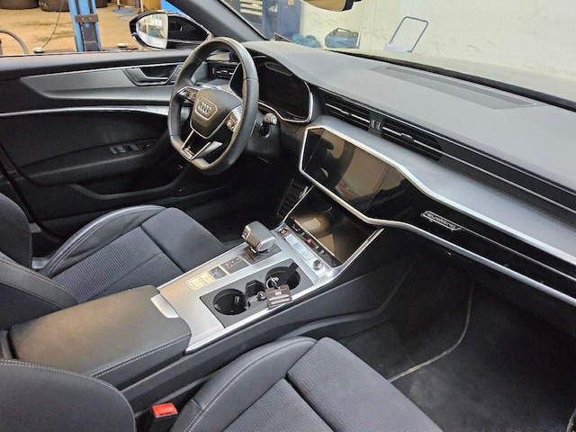 Audi S6 Avant Quattro