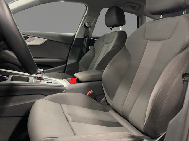 Audi A4 35 TFSI Avant S-Tronic