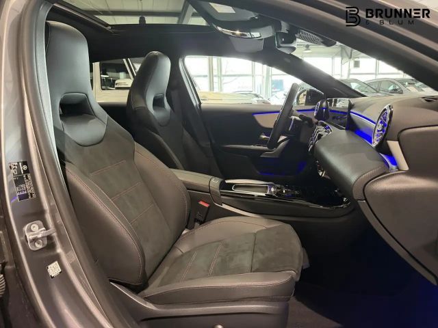 Mercedes-Benz A 250 4MATIC AMG Line