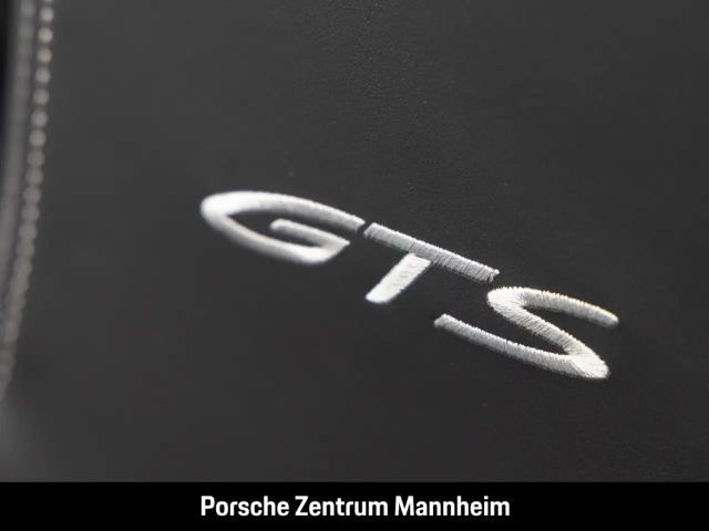 Porsche 992 4 Coupé GTS Targa