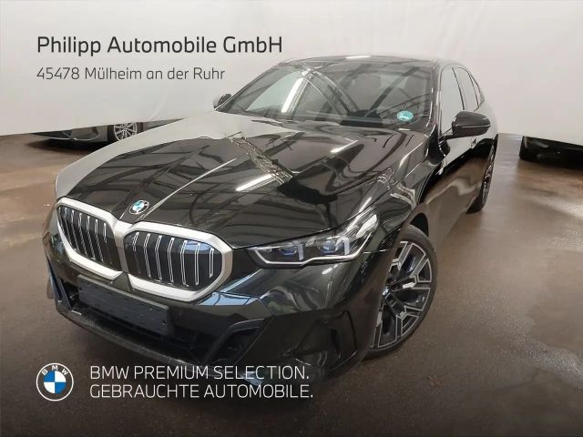 BMW 520 520d M-Sport Sedan xDrive