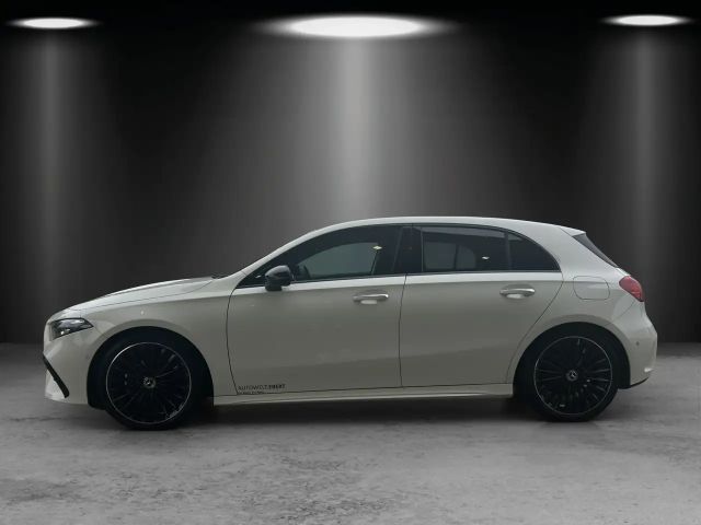 Mercedes-Benz A 200 AMG Line Hatchback