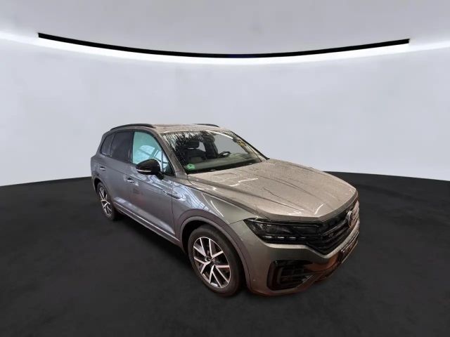 Volkswagen Touareg 4Motion R-Line Style