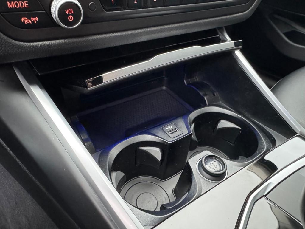 BMW 320 320d Sport Line xDrive