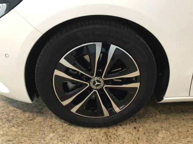 Mercedes-Benz B 200 Progressive