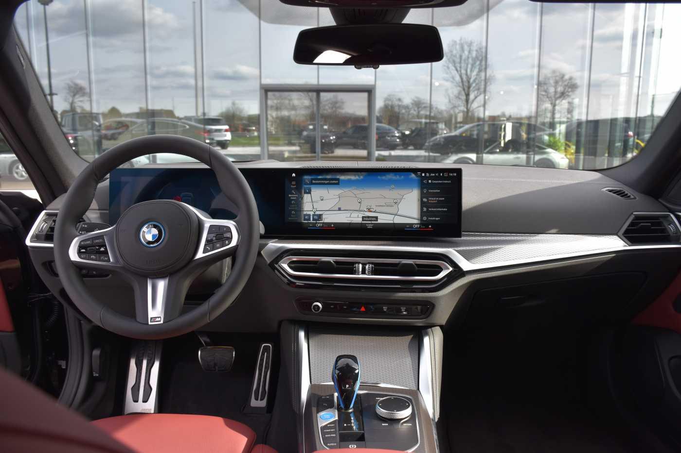 BMW i4 Sedan