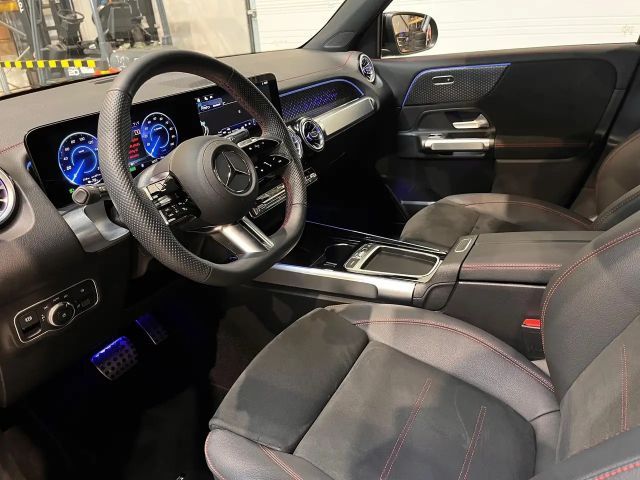 Mercedes-Benz EQB 300 4MATIC AMG Line