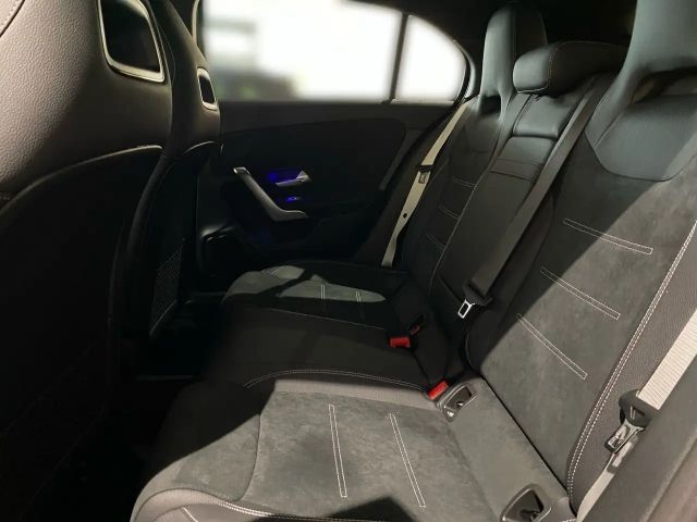 Mercedes-Benz A 200 AMG Line