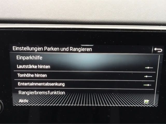 Skoda Scala Essence TSI*DSG LED SHZ Tempo digCockp PDC