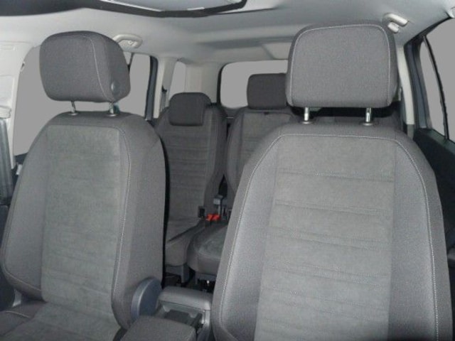 Volkswagen Touran 1.5 TSI DSG