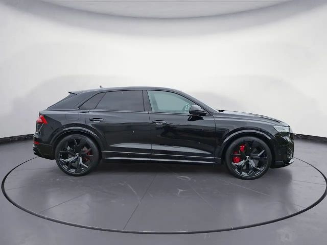 Audi RS Q8 Quattro