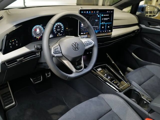 Volkswagen Golf 1.5 eTSI DSG Golf VIII