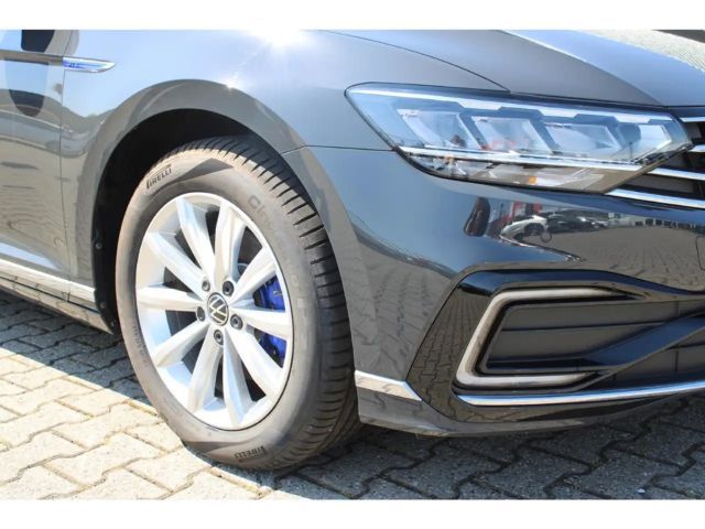 Volkswagen Passat GTE Variant