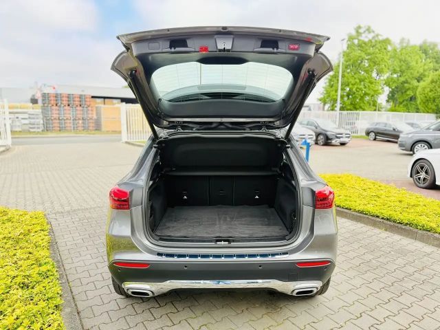 Mercedes-Benz GLA 220 4MATIC GLA 220 d