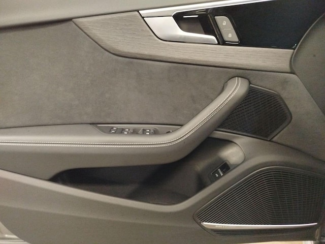 Audi A4 40 TFSI Avant Quattro S-Line S-Tronic