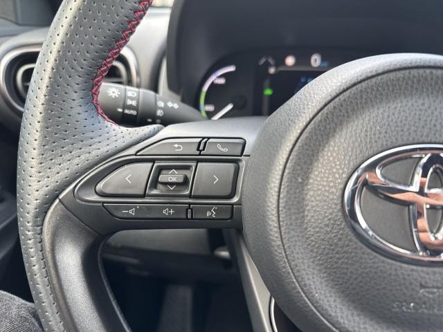 Toyota Yaris Cross 5-deurs Bi-Tone GR