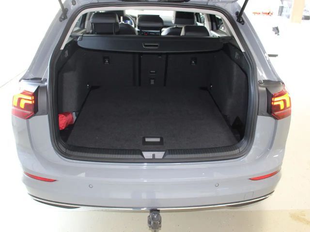 Volkswagen Golf 1.5 eTSI Variant