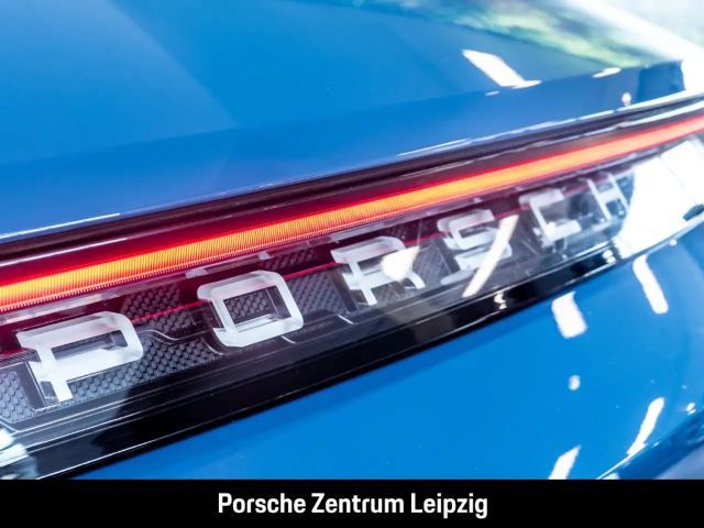 Porsche Taycan 4S Cross Turismo